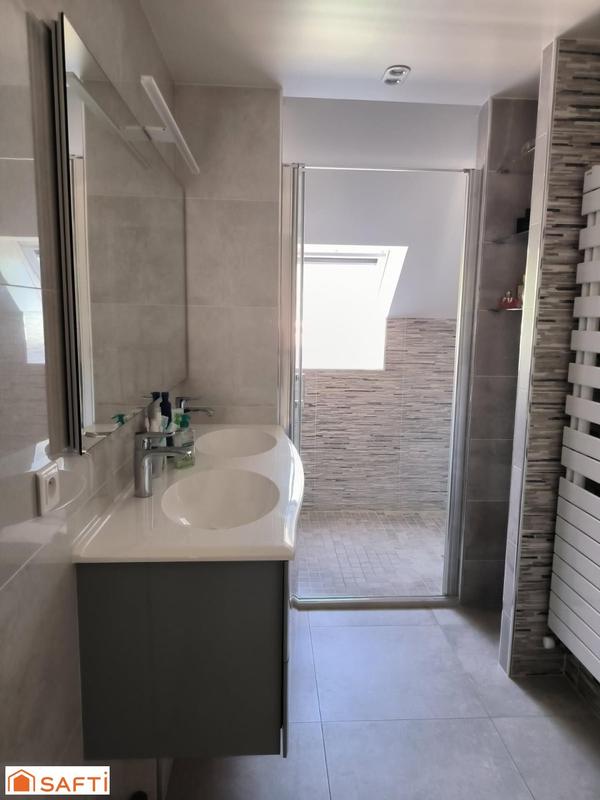 Appartement - 108 m² - 5 pièces