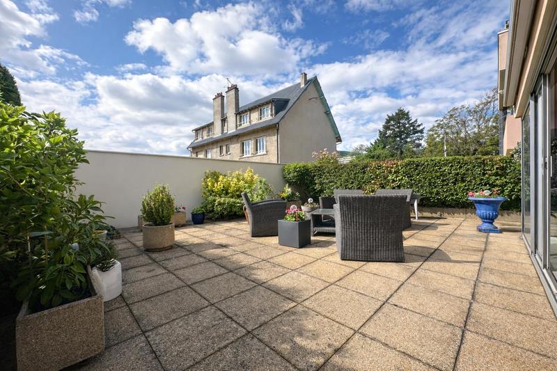 Appartement - 115 m² - 4 pièces