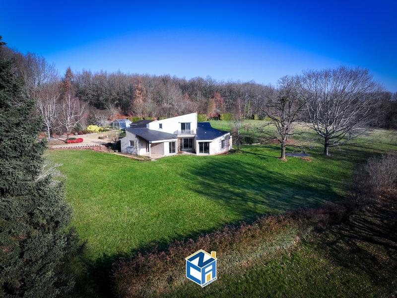 Villa - 194 m² - 5 pièces