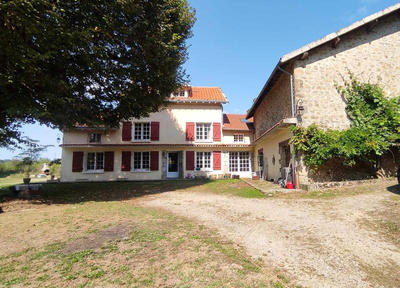 Maison - 264 m² - 11 pièces