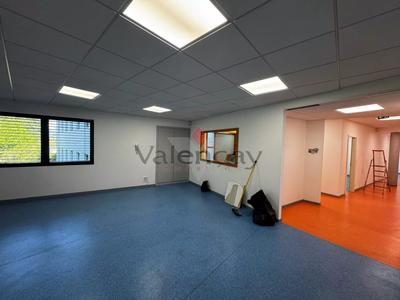 Bureau - 200 m² - 7 pièces