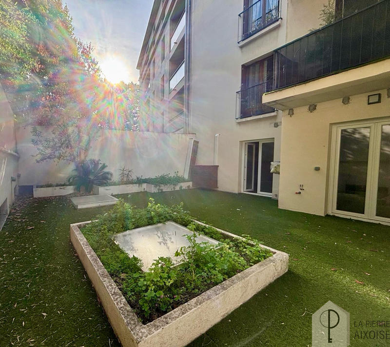 Appartement - 77 m² - 3 pièces