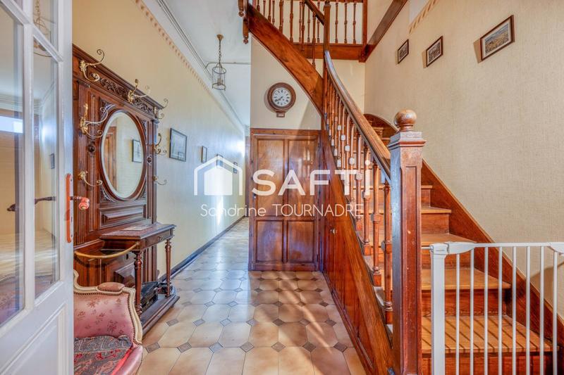 Maison - 92 m² - 5 pièces