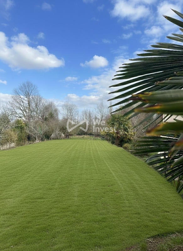 Maison - 254 m² - 12 pièces