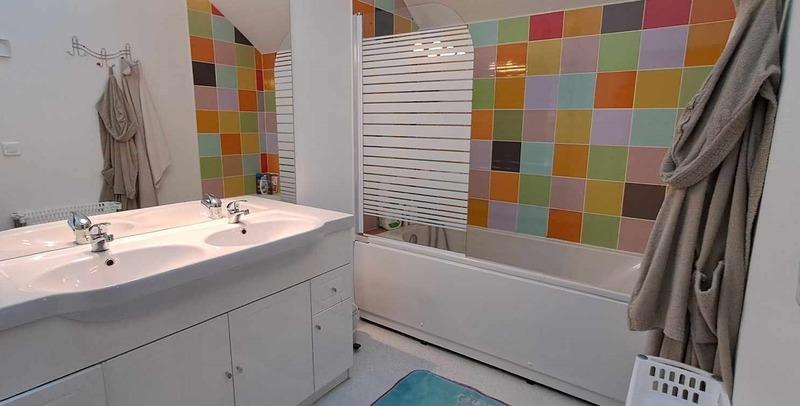 Maison - 200 m² - 7 pièces