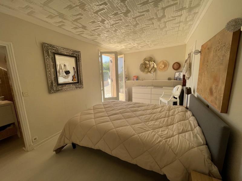 Villa - 260 m² - 6 pièces