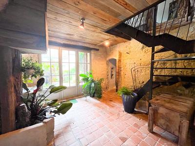 Maison - 121 m² - 5 pièces