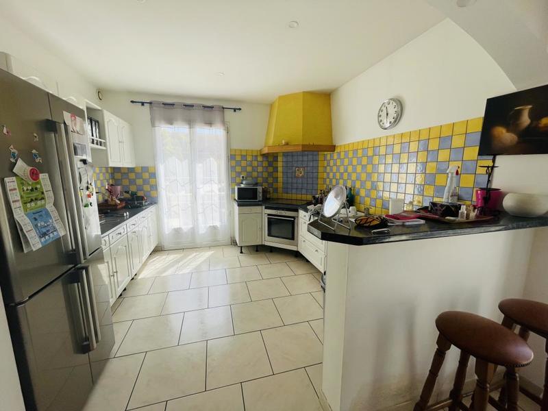 Maison - 232 m² - 8 pièces