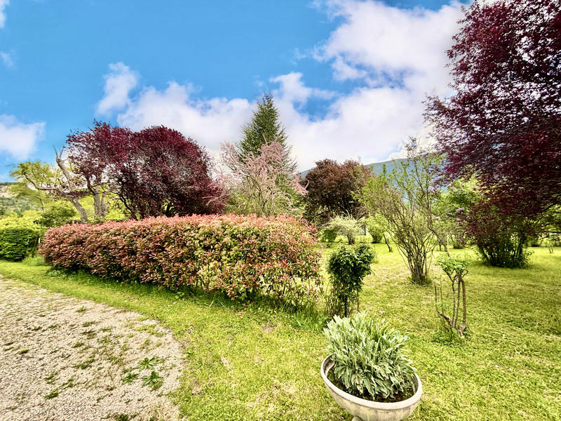 Maison - 204 m² - 8 pièces