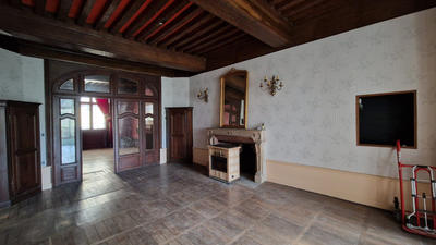 Maison - 250 m² - 10 pièces