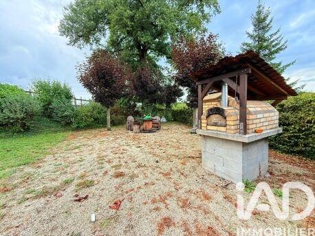 Maison - 141 m² - 8 pièces