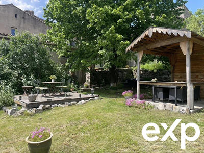 Maison traditionnelle - 108 m² - 4 pièces