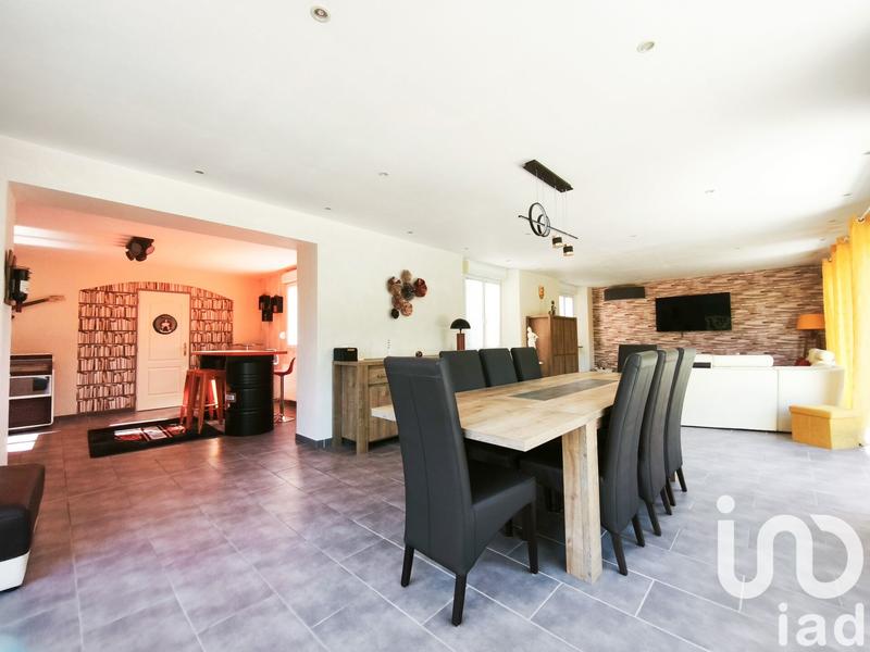 Maison - 194 m² - 8 pièces