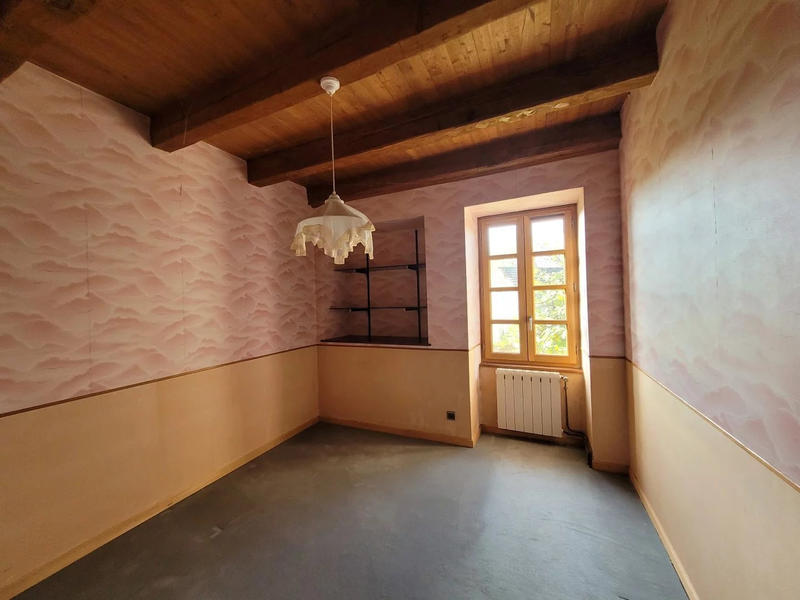 Maison - 105 m² - 4 pièces
