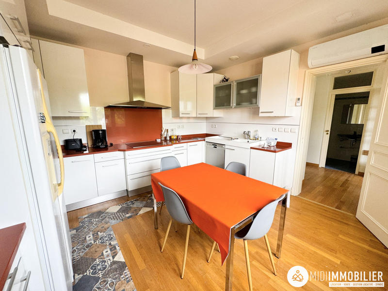 Appartement - 264 m² - 5 pièces