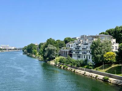 Appartement bourgeois - 57 m² - 3 pièces