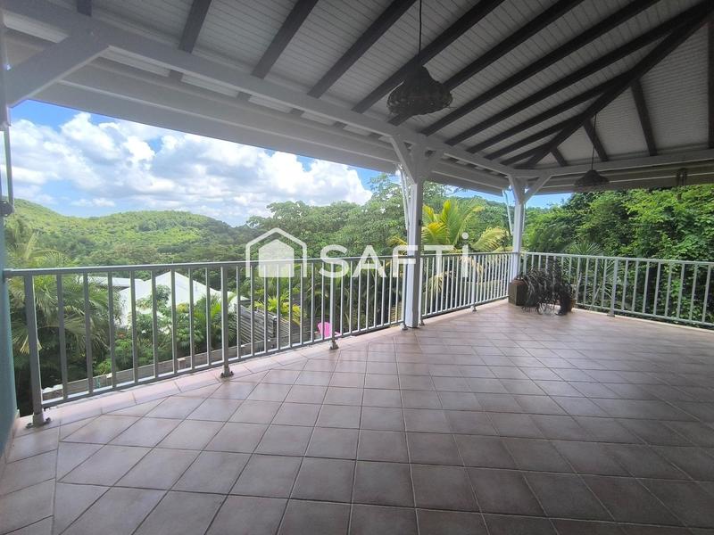 Villa - 180 m² - 5 pièces