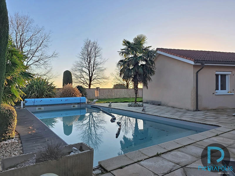 Maison - 100 m² - 4 pièces