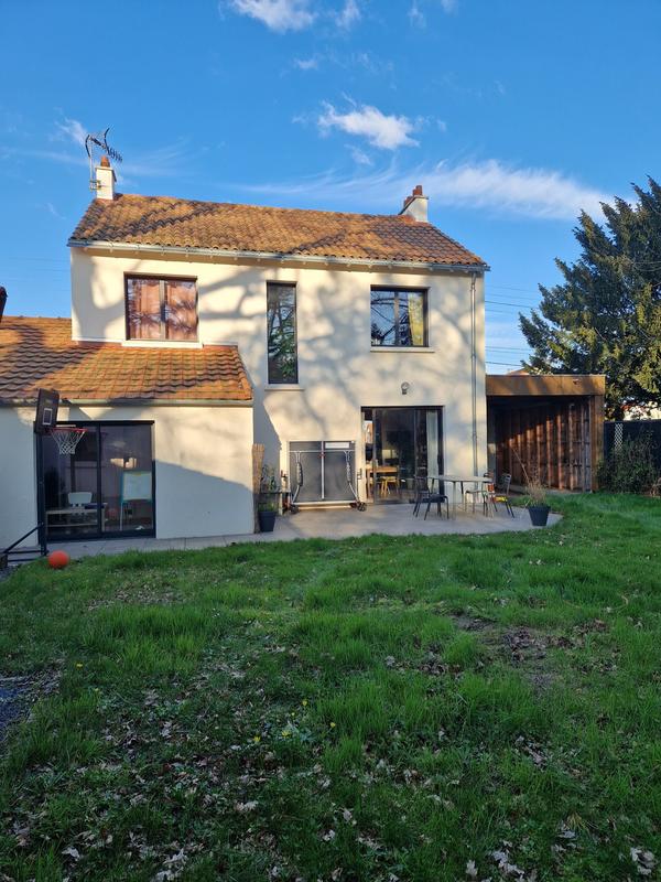 Maison - 135 m² - 6 pièces