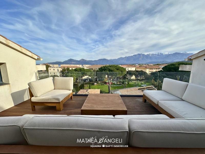 Appartement - 155 m² - 4 pièces