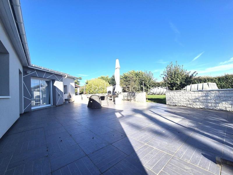 Maison - 150 m² - 4 pièces