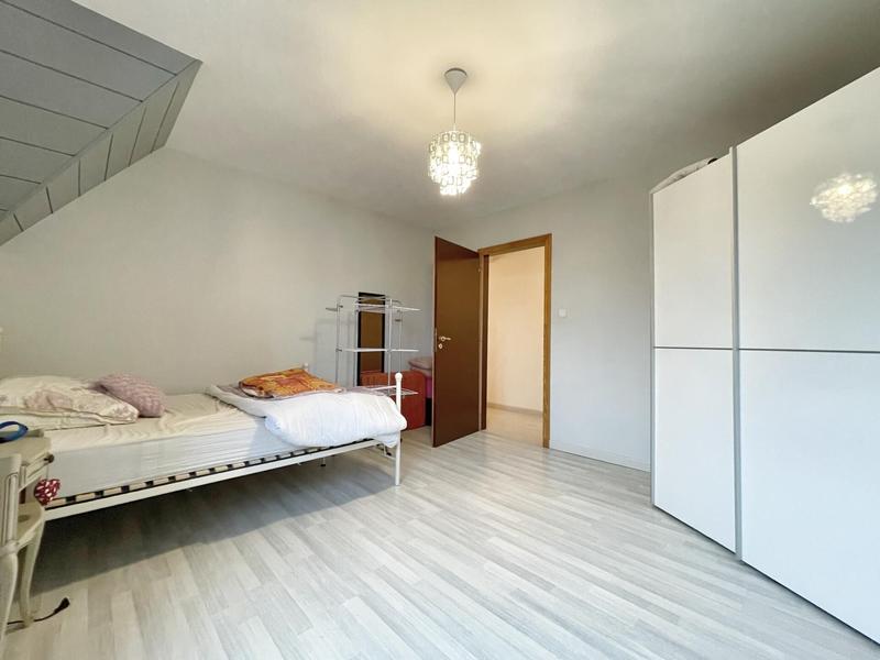 Maison - 224 m² - 8 pièces