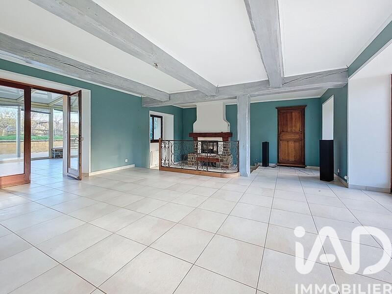Maison - 250 m² - 8 pièces