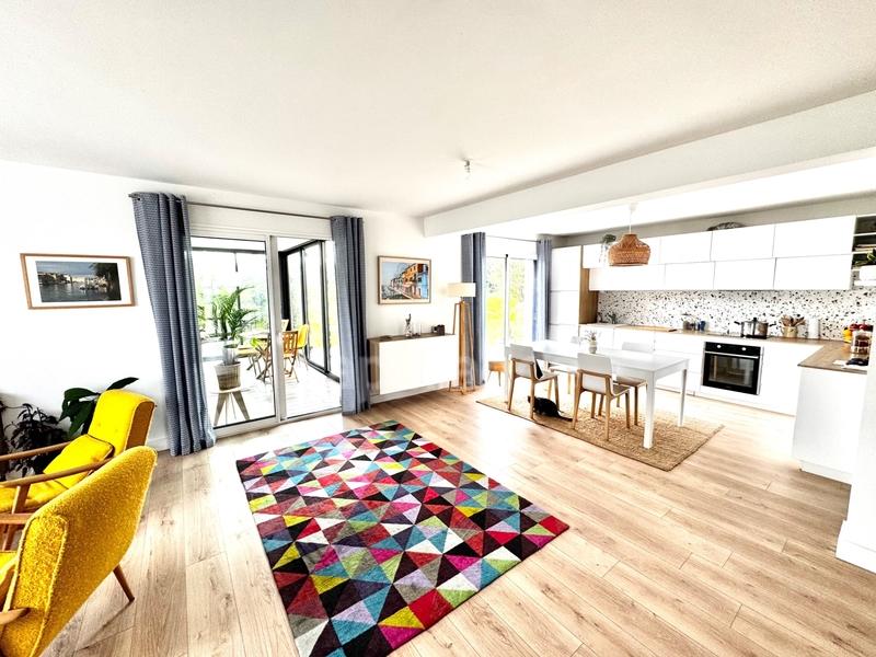 Maison - 146 m² - 7 pièces