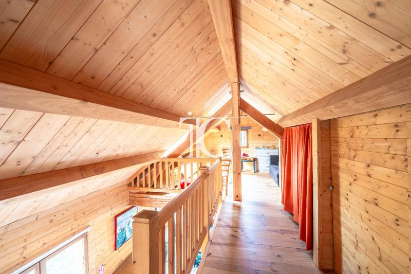 Maison de bois - 70 m² - 4 pièces