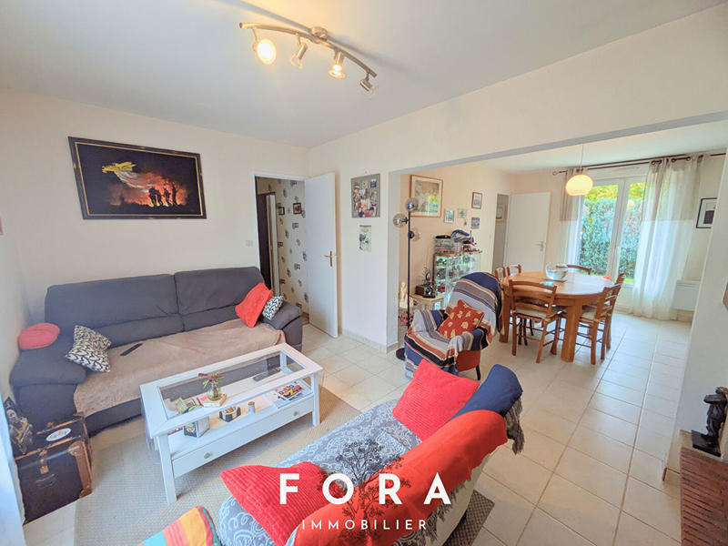 Maison - 94 m² - 4 pièces