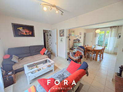 Maison - 94 m² - 4 pièces