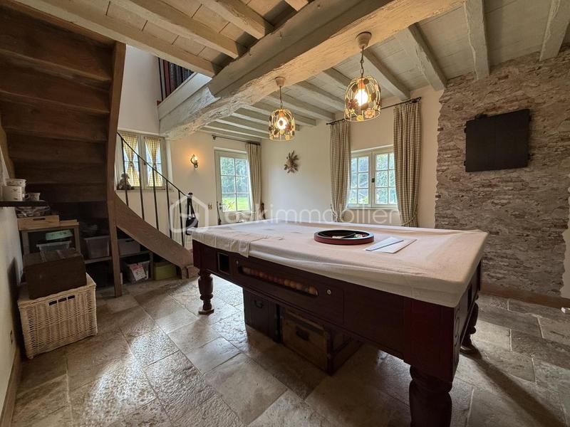 Propriété - 176 m² - 6 pièces