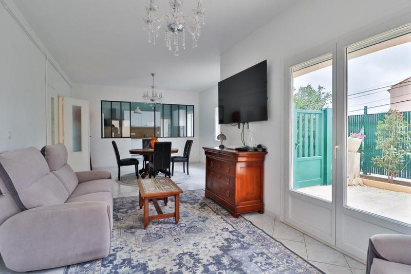 Appartement - 98 m² - 4 pièces