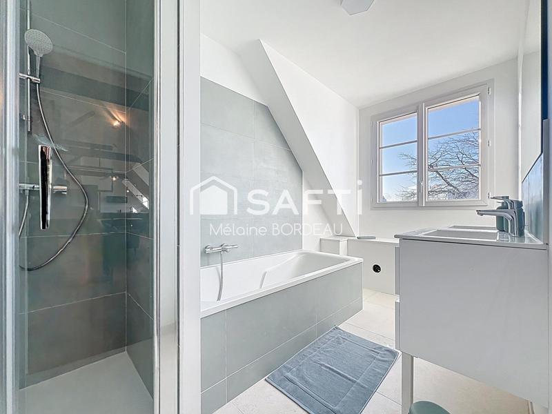 Appartement - 98 m² - 4 pièces