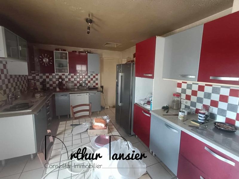 Maison - 340 m² - 8 pièces