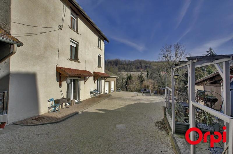 Appartement - 90 m² - 3 pièces