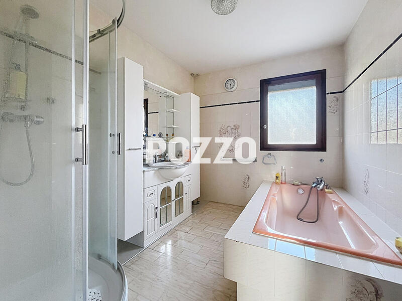 Maison - 155 m² - 6 pièces