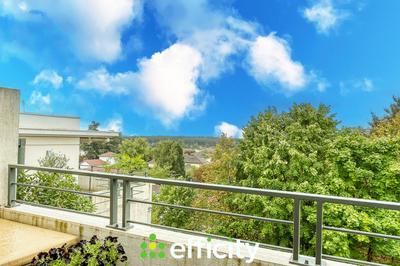 Appartement - 111 m² - 4 pièces