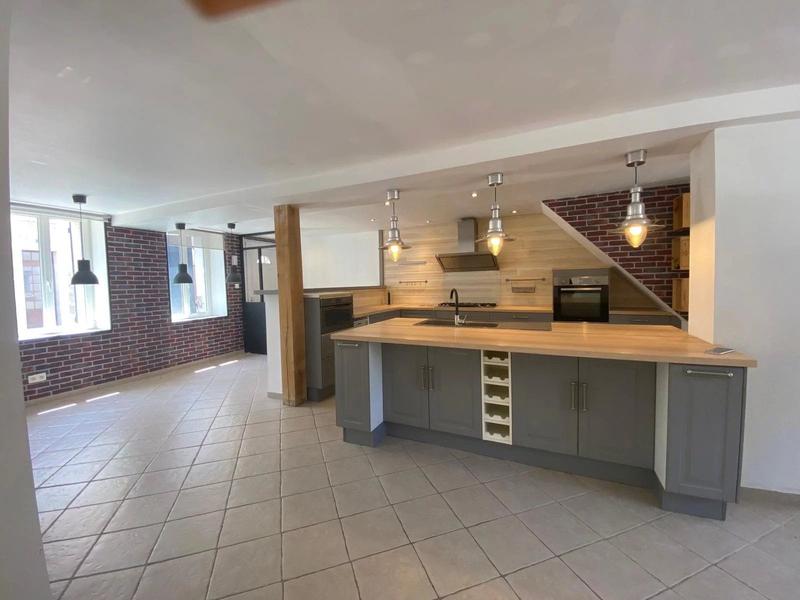 Maison - 170 m² - 6 pièces