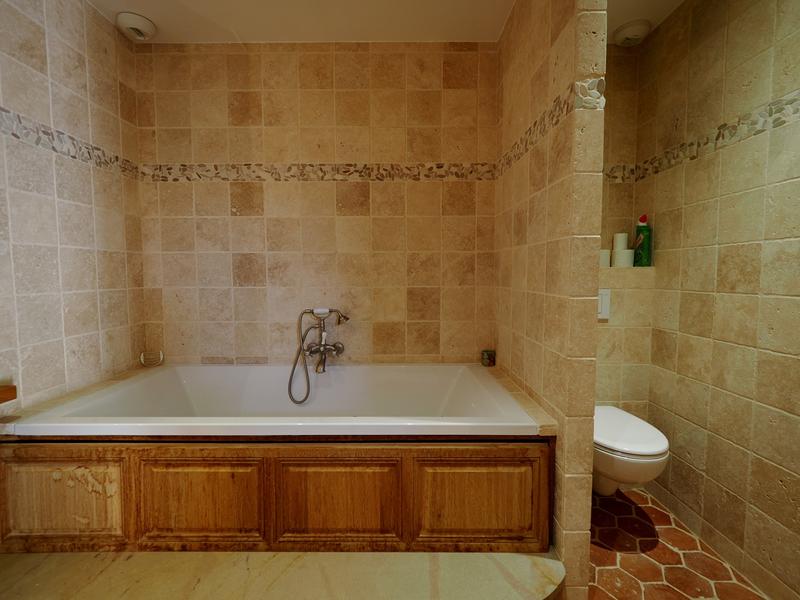 Maison - 344 m² - 15 pièces