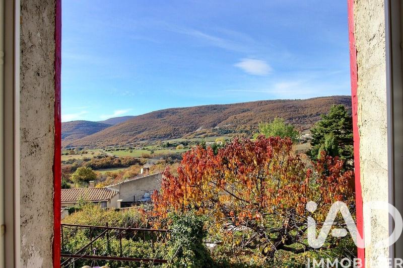 Maison de village - 80 m² - 4 pièces