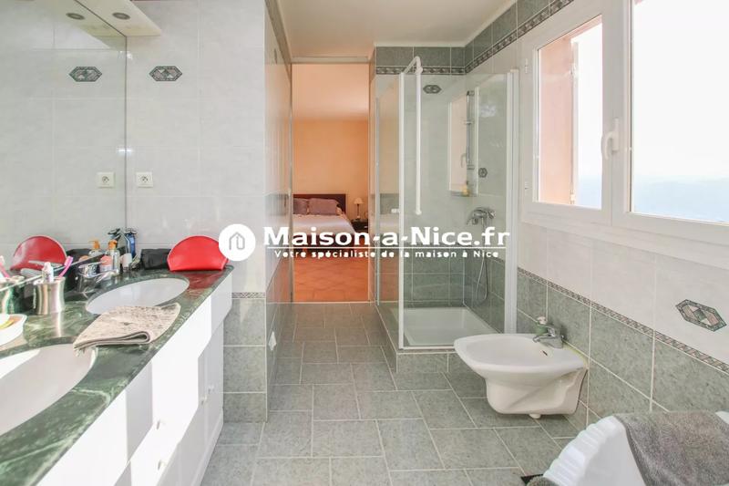 Maison - 156 m² - 5 pièces