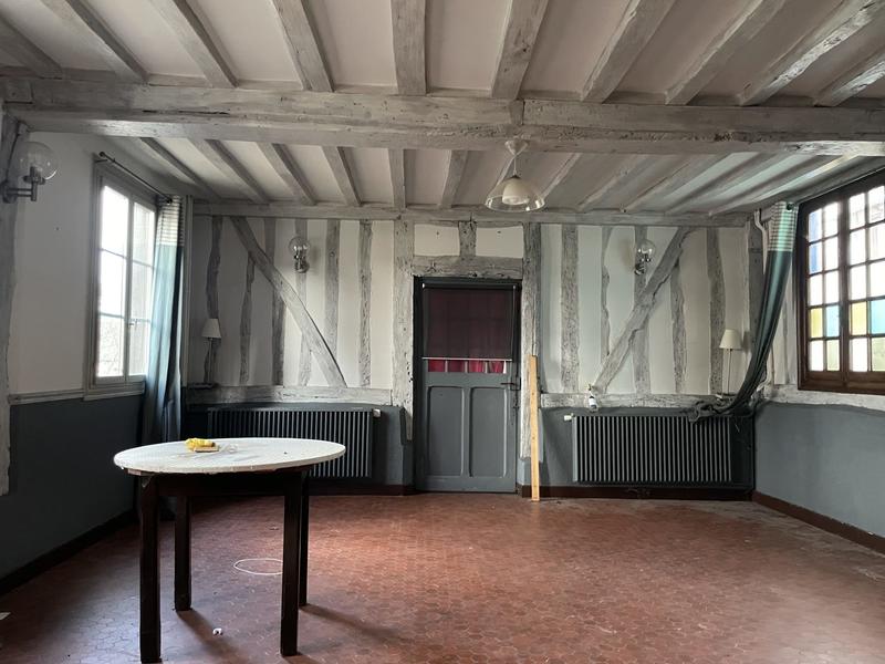 Maison - 750 m² - 18 pièces