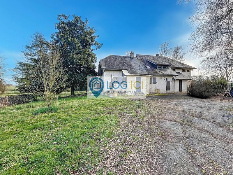 Maison - 216 m² - 10 pièces