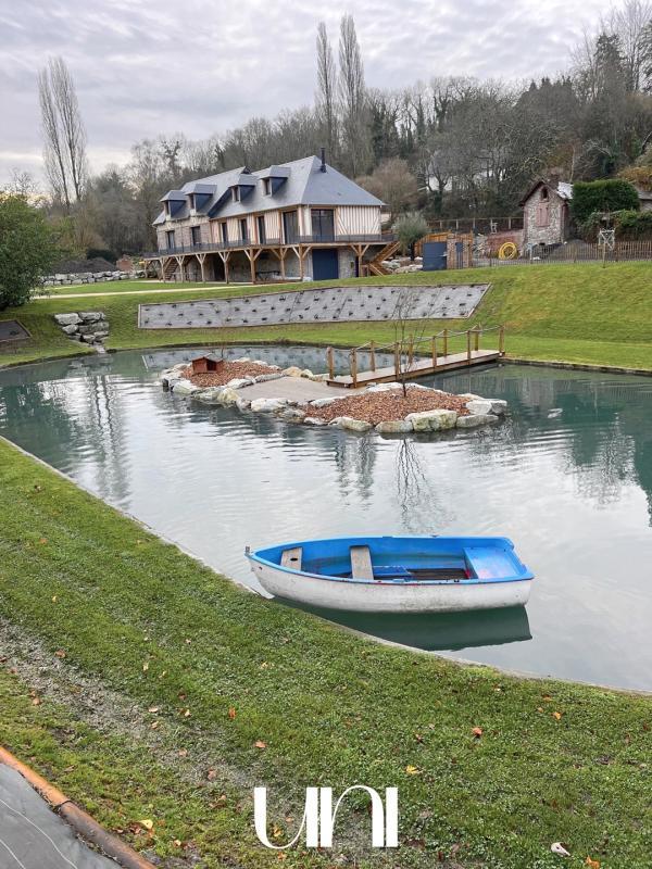 Maison - 205 m² - 7 pièces