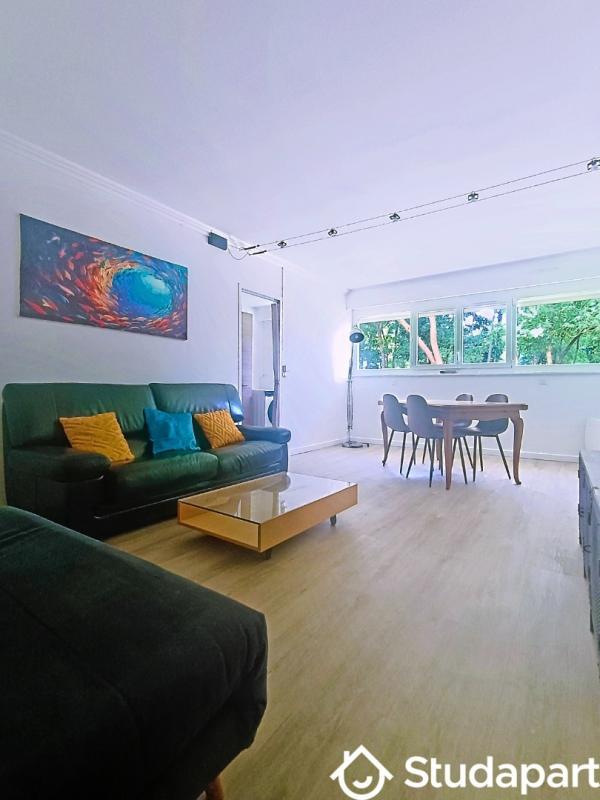 Chambre - 9 m² - 1 pièce