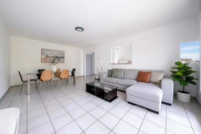 Appartement - 83 m² - 4 pièces