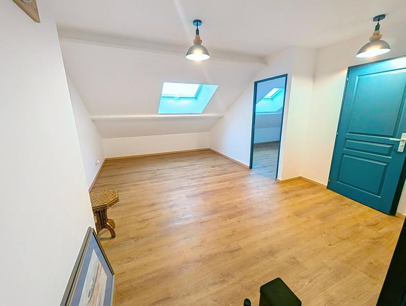 Maison - 165 m² - 6 pièces