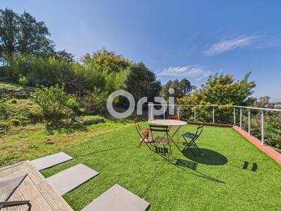 Villa - 312 m² - 5 pièces