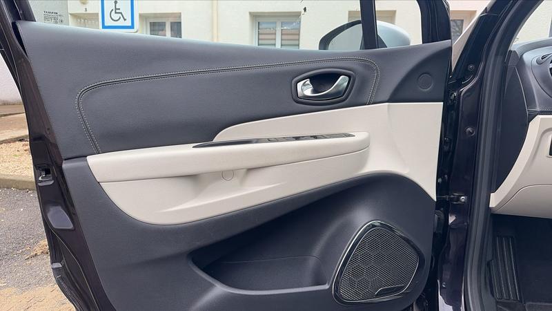 Renault Captur 1.2 TCe 118 Edc6 Initiale Paris - Automatique